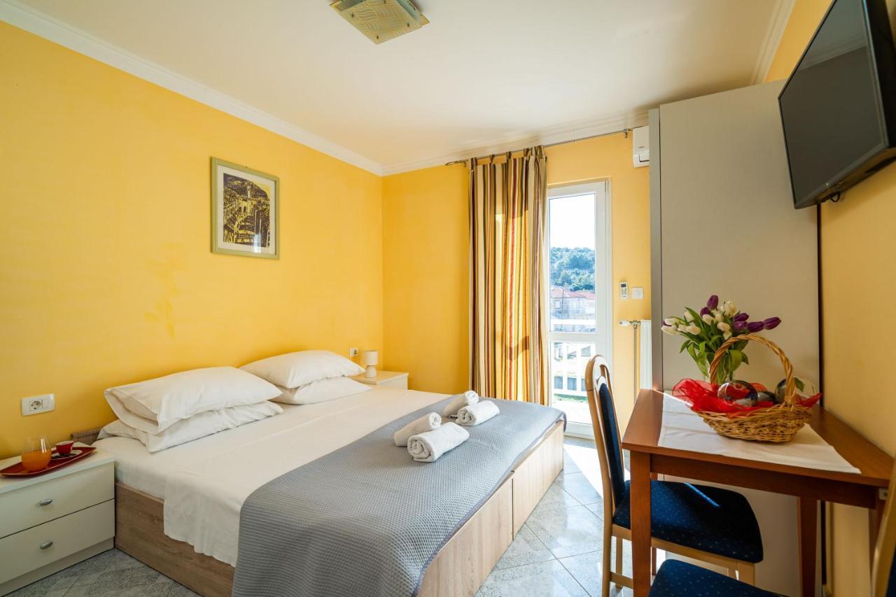 Apartmani Niki Zvekovica 챠브타트 외부 사진