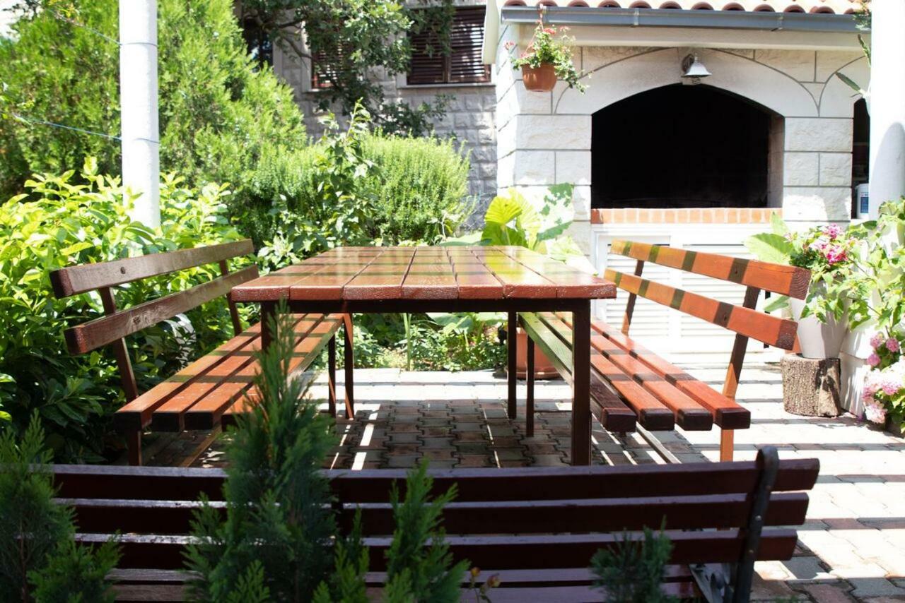 Apartmani Niki Zvekovica 챠브타트 외부 사진