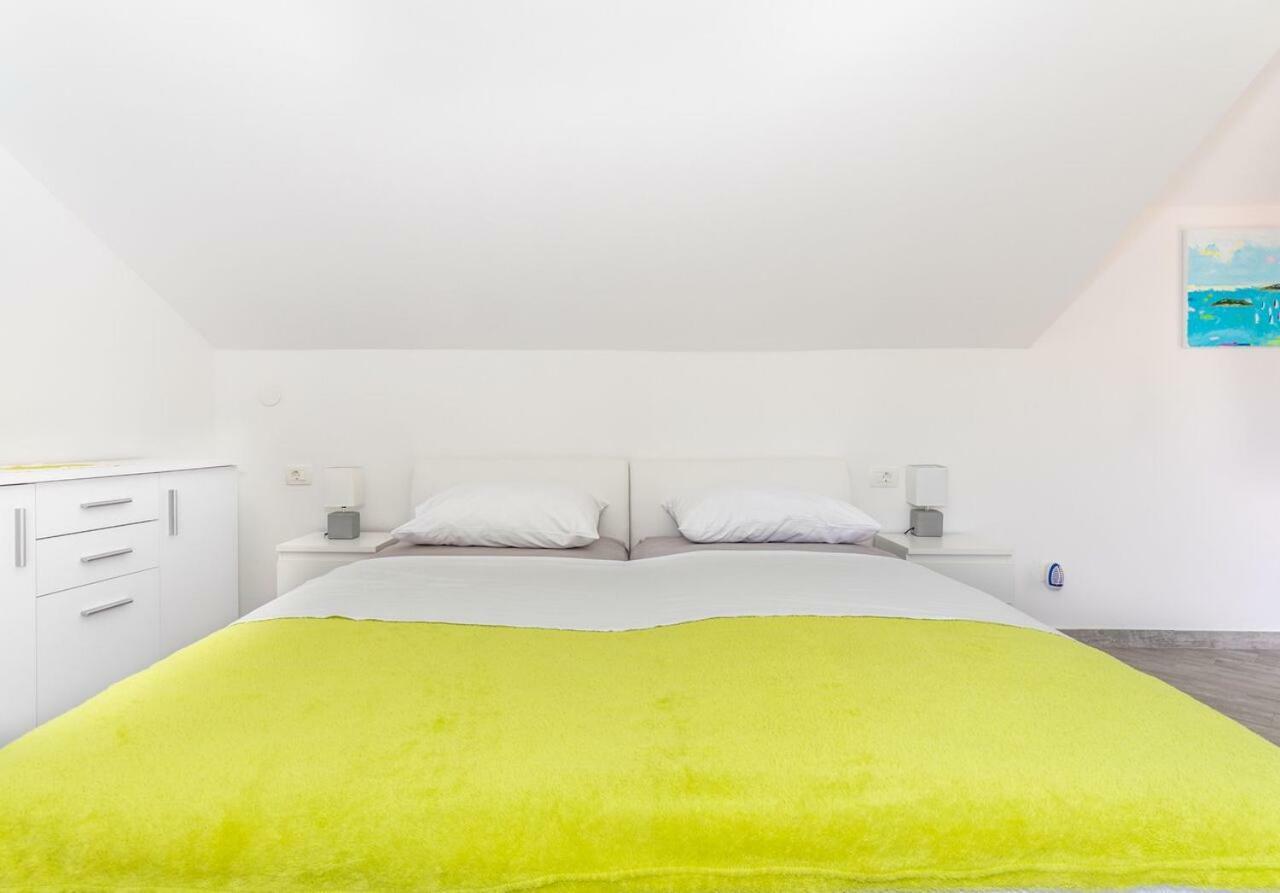 Apartmani Niki Zvekovica 챠브타트 외부 사진